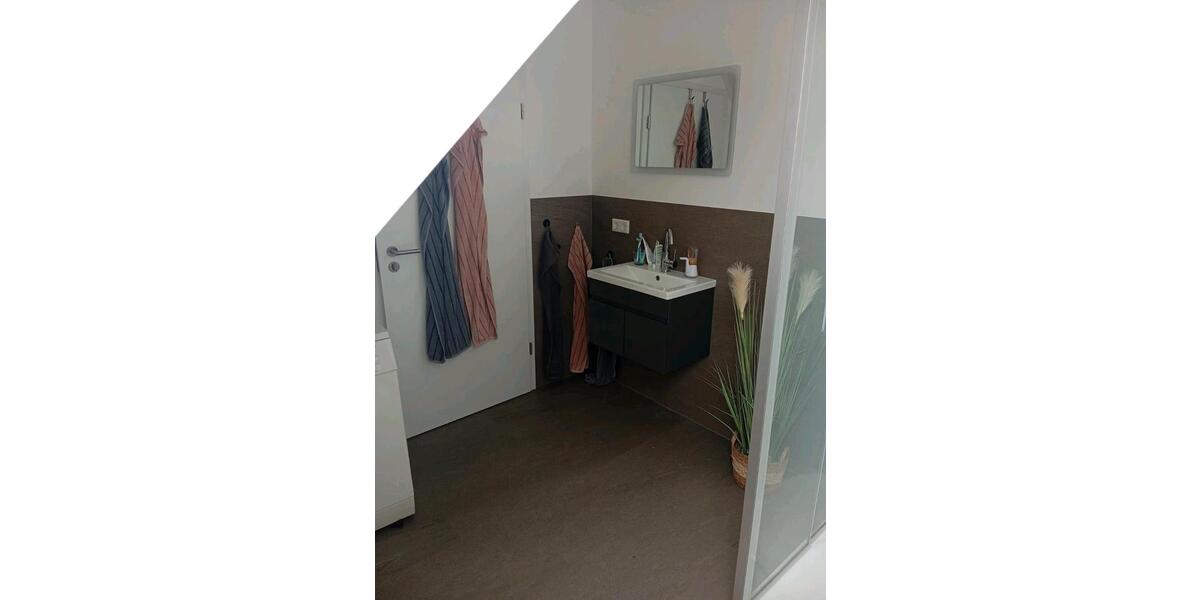 Etagenwohnung Volkach - 4 Zimmer, 90 m&sup2;, 890&euro; | Angebot:25755026