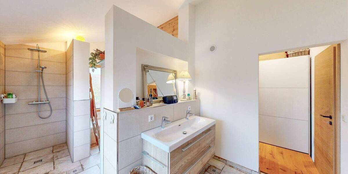 Einfamilienhaus Nordheim am Main - 5 Zimmer, 181 m&sup2;, 995.000&euro; | Angebot:25997019