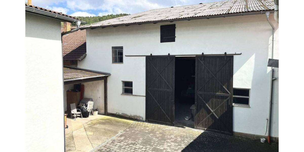 Einfamilienhaus Hofheim - 9 Zimmer, 200 m&sup2;, 270.000&euro; | Angebot:26930429
