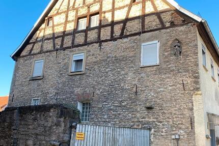 Haus Dettelbach - 4 Zimmer, 152 m&sup2;, 124.000&euro; | Angebot:26044953
