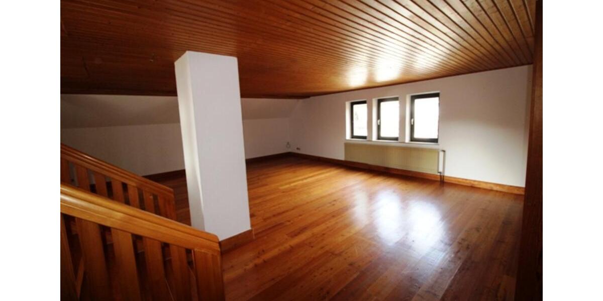 Etagenwohnung Königsberg in Bayern - 3 Zimmer, 170 m&sup2;, 1.340&euro; | Angebot:25378286
