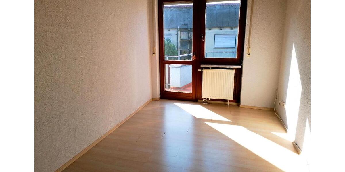 Reihenhaus Haßfurt - 4 Zimmer, 106 m&sup2;, 750&euro; | Angebot:26043434
