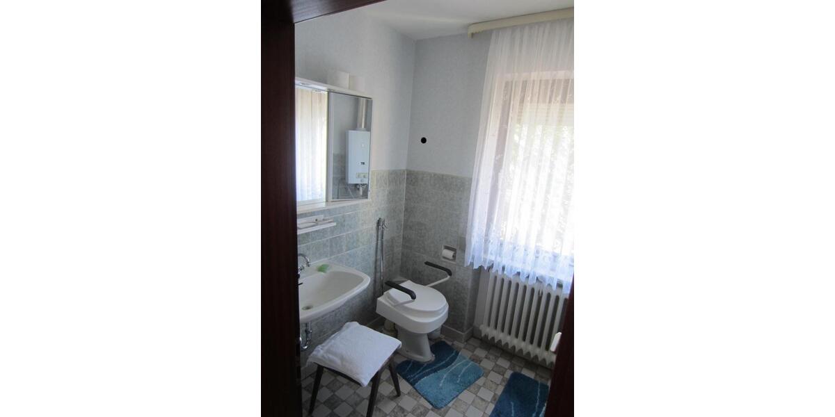 Einfamilienhaus Schweinfurt Gartenstadt - 8 Zimmer, 140 m&sup2;, 399.000&euro; | Angebot:24876776