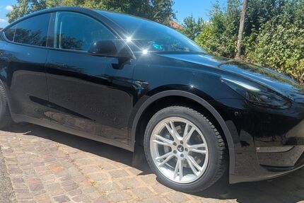 Tesla Model Y 66.000 km 35.900 &euro; Kürnach 97273