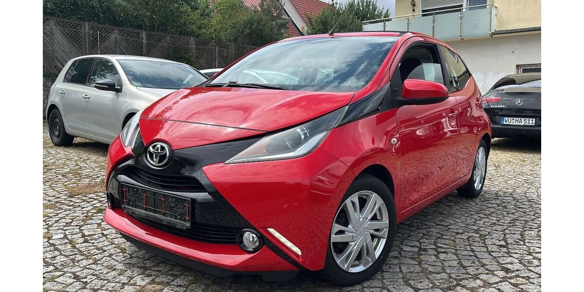 Toyota Aygo (X) 80.000 km 7.999 &euro; Gerolzhofen 97447