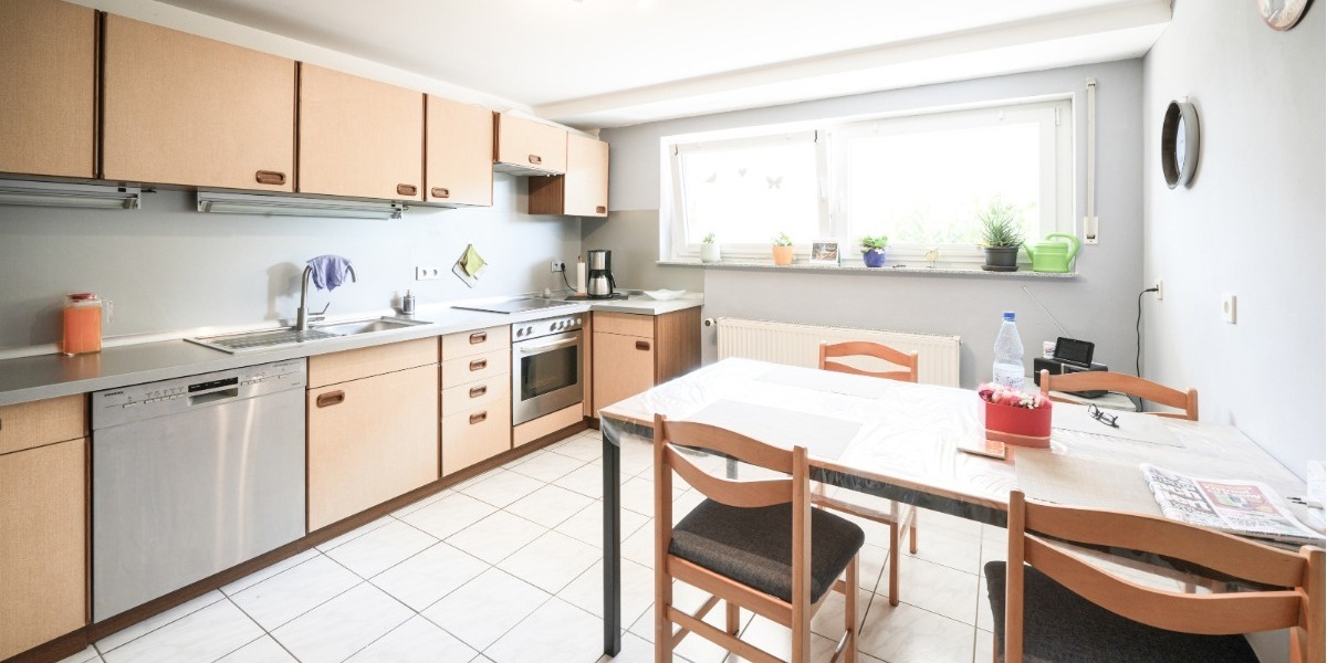 Sehr gepflegtes, freistehendes Mehrfamilien- Generationenhaus, zur Eigennutzung und Kapitalanlage - Mehrfamilienhaus, Wohnhaus Poppenhausen | Angebot:25374817