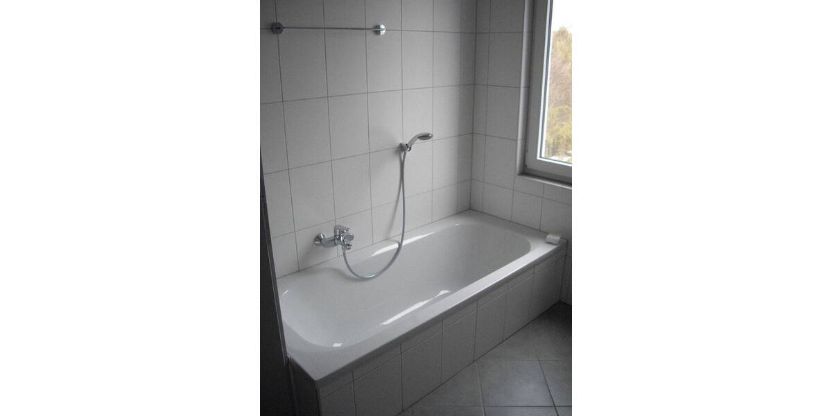 Etagenwohnung Sennfeld Rempertshag - 4 Zimmer, 103 m&sup2;, 1.220&euro; | Angebot:25724195