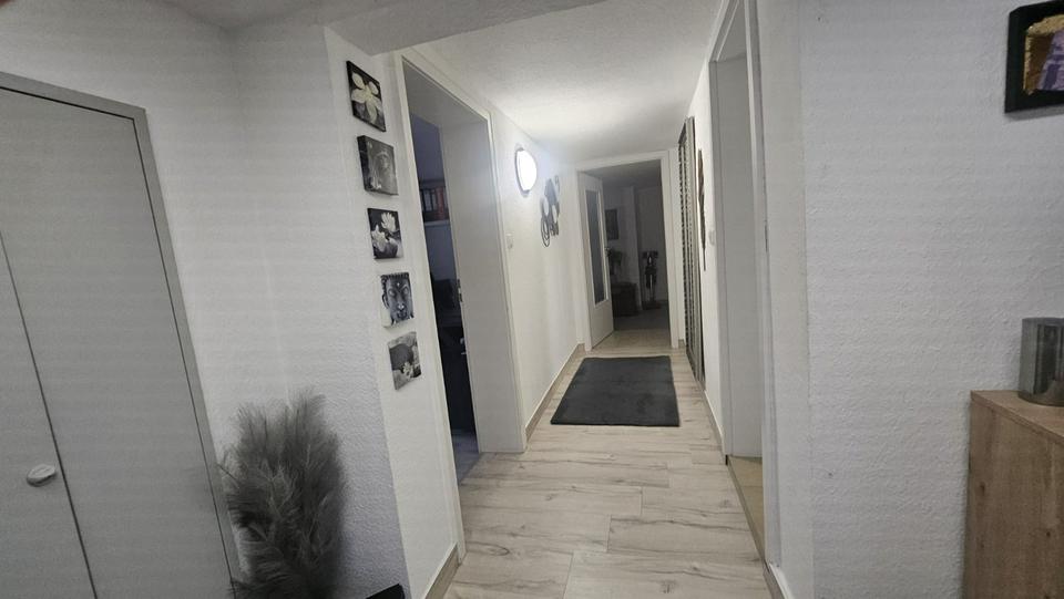 Erdgeschoßwohnung Euerdorf - 3 Zimmer, 114 m&sup2;, 1.000&euro; | Angebot:25650977