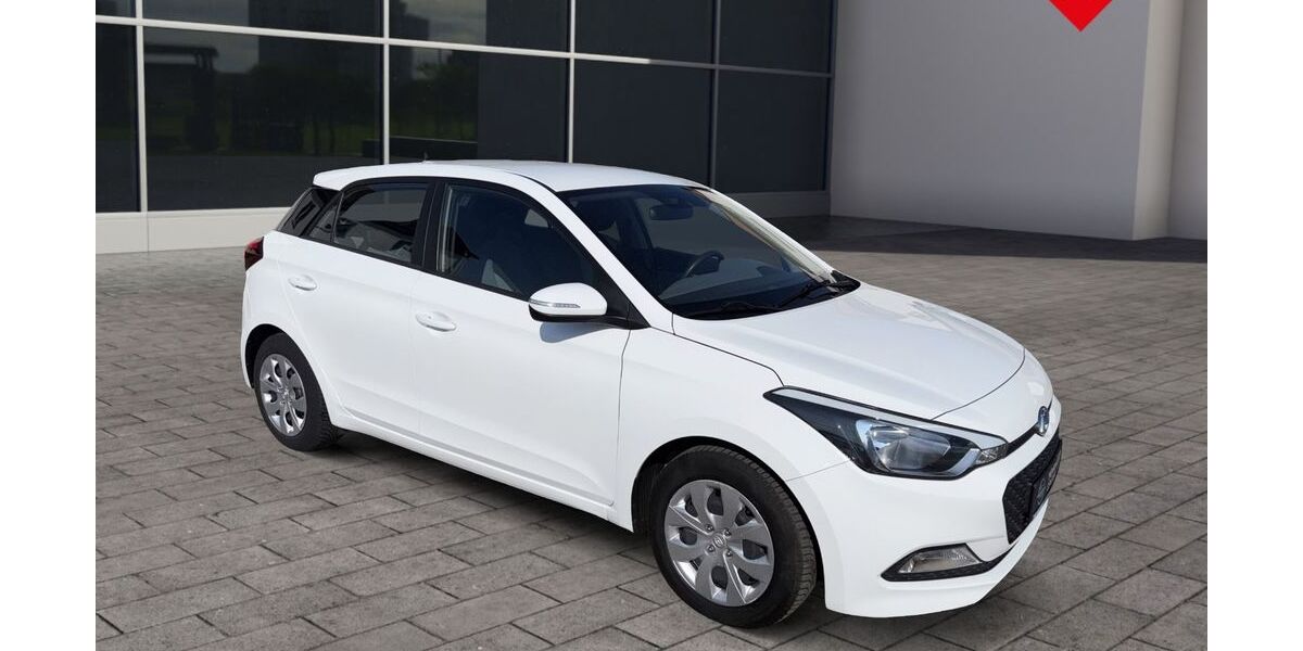 Hyundai i20 60.473 km 9.200 &euro; Burglauer 97724