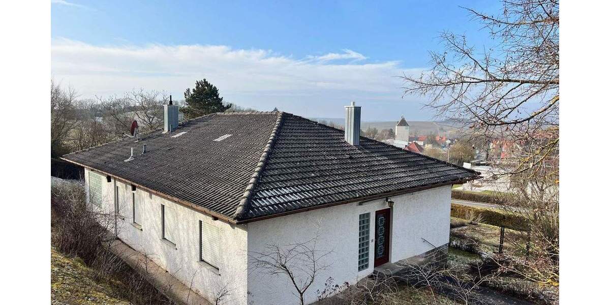 Einfamilienhaus Stadtlauringen - 5 Zimmer, 155 m&sup2;, 325.000&euro; | Angebot:25747530