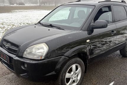 Hyundai TUCSON 200.000 km 1.980 &euro; Knetzgau 97478