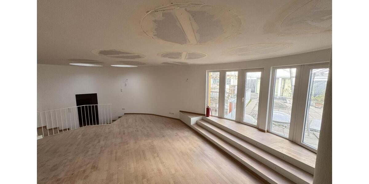 Etagenwohnung Schweinfurt Gartenstadt - 4 Zimmer, 155 m&sup2;, 1.550&euro; | Angebot:25251372