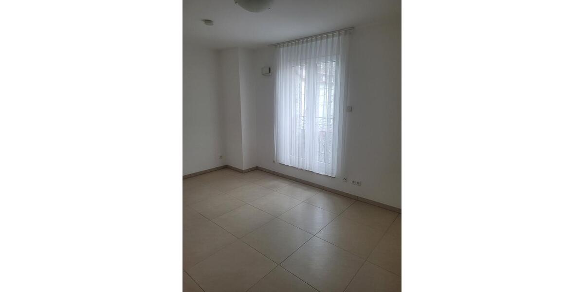 Etagenwohnung Schweinfurt Gartenstadt - 5 Zimmer, 173 m&sup2;, 1.900&euro; | Angebot:26004629