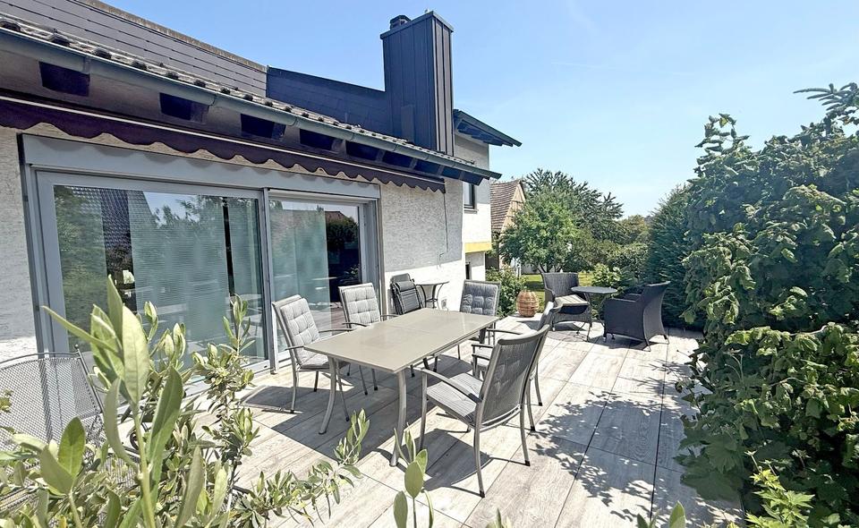 Einfamilienhaus Geldersheim - 7.5 Zimmer, 215 m&sup2;, 690.000&euro; | Angebot:25404539