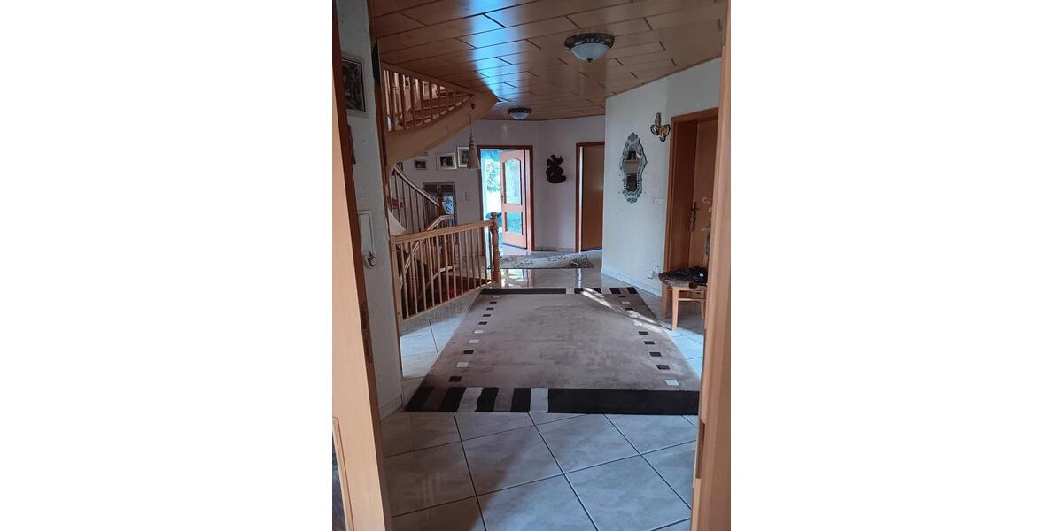 Einfamilienhaus Waigolshausen - 11 Zimmer, 258 m&sup2;, 790.000&euro; | Angebot:24109825