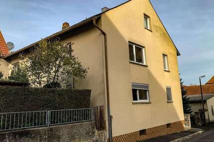 Haus Burggrumbach Burggrumbach - 10 Zimmer, 286 m&sup2;, 379.000&euro; | Angebot:25235467