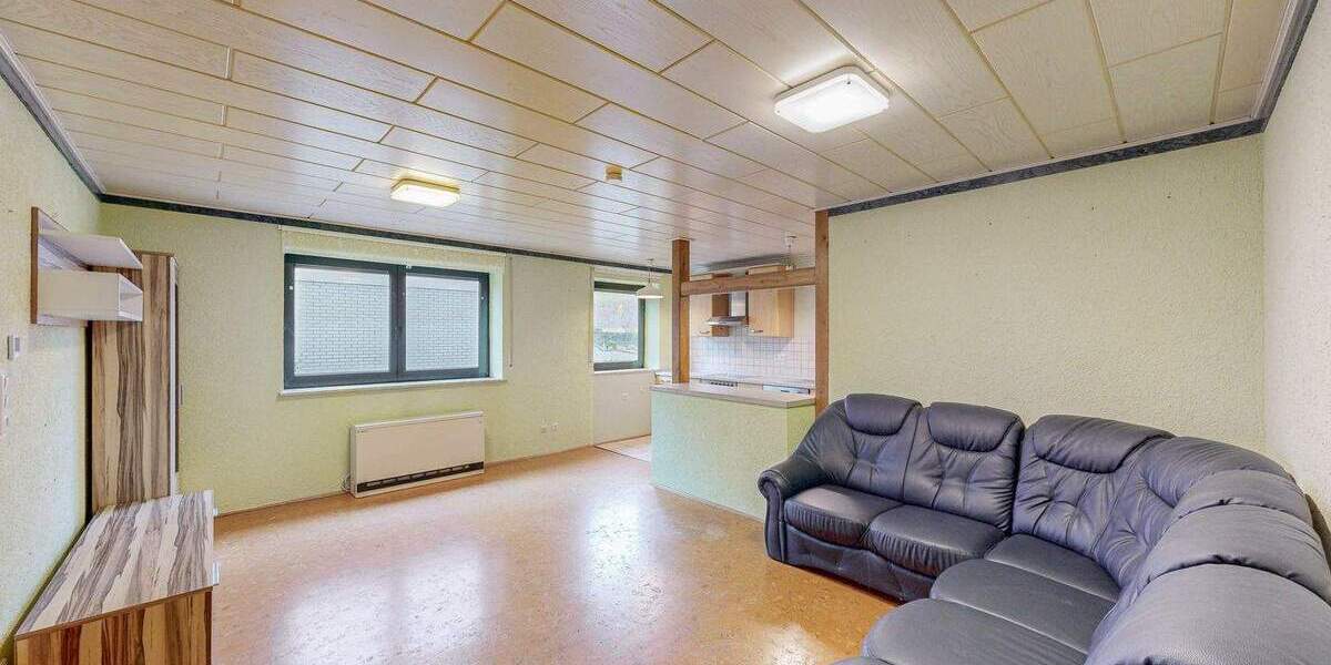 Mehrfamilienhaus, Wohnhaus Schwebenried Schwebenried - 8 Zimmer, 209 m&sup2;, 300.000&euro; | Angebot:25997007