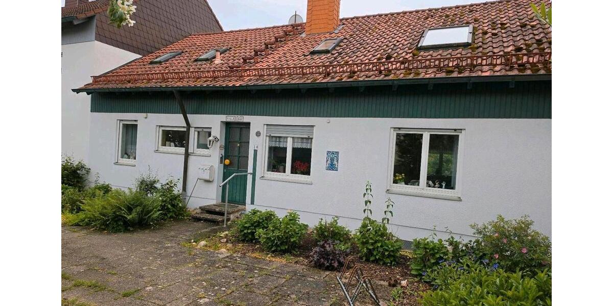 Reihenhaus Hohenroth - 9 Zimmer, 181 m&sup2;, 325.000&euro; | Angebot:26780713