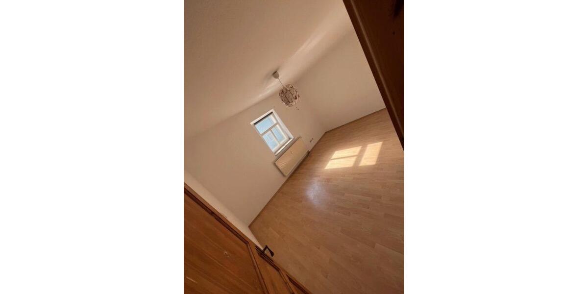 Etagenwohnung Dingolshausen - 2 Zimmer, 45 m&sup2;, 469&euro; | Angebot:26048606