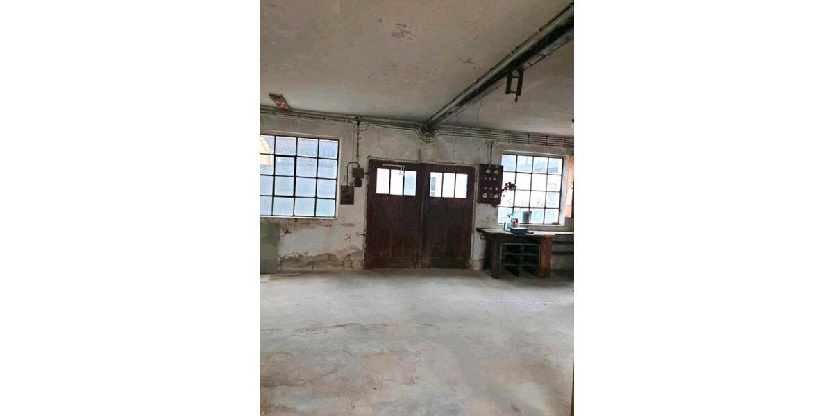 Einfamilienhaus Sulzfeld - 11 Zimmer, 208 m&sup2;, 149.000&euro; | Angebot:23488843