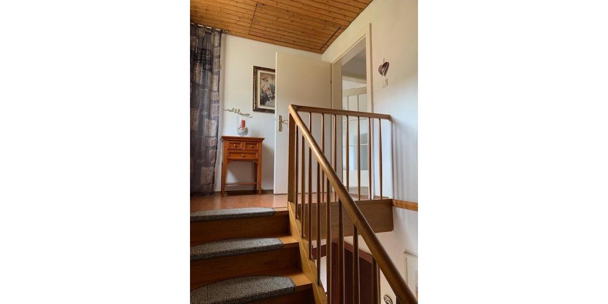 Einfamilienhaus Hammelburg - 6 Zimmer, 140 m&sup2;, 330.000&euro; | Angebot:26044952