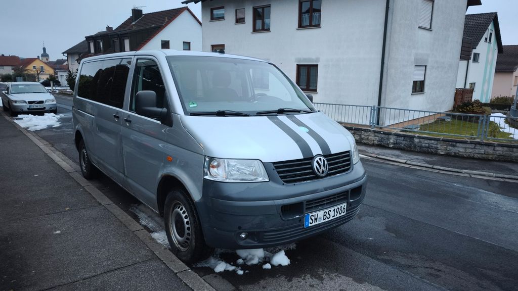 VW T5 Caravelle 282.000 km 5.555 &euro; Gochsheim 97469