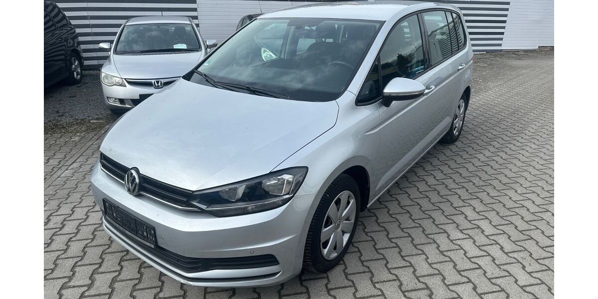 VW Touran 197.847 km 9.195 &euro; Schweinfurt 97424