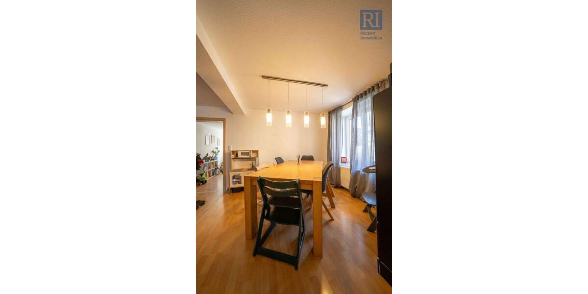 Etagenwohnung Oberpleichfeld - 4 Zimmer, 99 m&sup2;, 242.000&euro; | Angebot:25666651