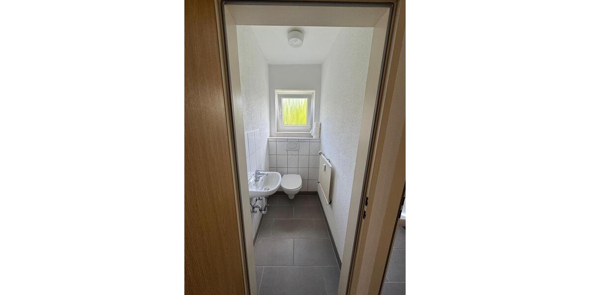 Erdgeschoßwohnung Niederwerrn - 3 Zimmer, 80 m&sup2;, 500&euro; | Angebot:26693043