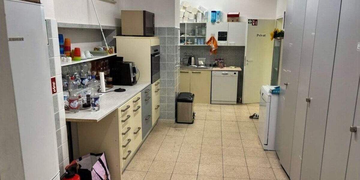 Gewerbeobjekt Schweinfurt Bergl - 4 Zimmer, 235.000&euro; | Angebot:26930608