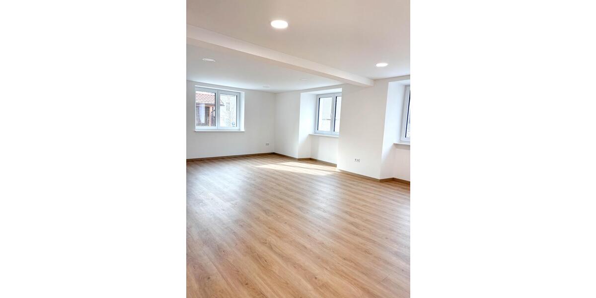 Erdgeschoßwohnung Estenfeld - 3 Zimmer, 103 m&sup2;, 1.235&euro; | Angebot:25415395