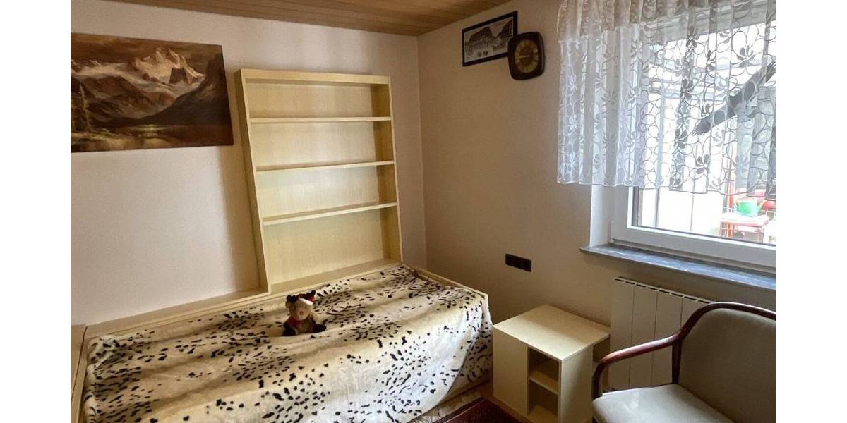 Einfamilienhaus Bad Kissingen - 9 Zimmer, 150 m&sup2;, 295.000&euro; | Angebot:26499531