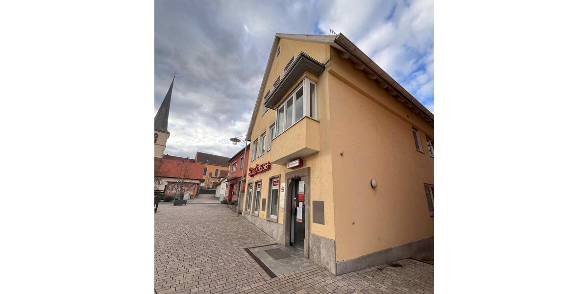 Etagenwohnung Hohenroth - 3 Zimmer, 90 m&sup2;, 675&euro; | Angebot:25844449