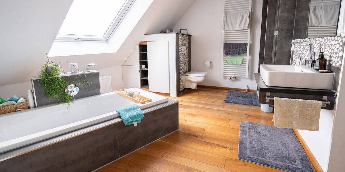 Doppelhaushälfte Elfershausen - 6 Zimmer, 117 m&sup2;, 429.000&euro; | Angebot:26017213