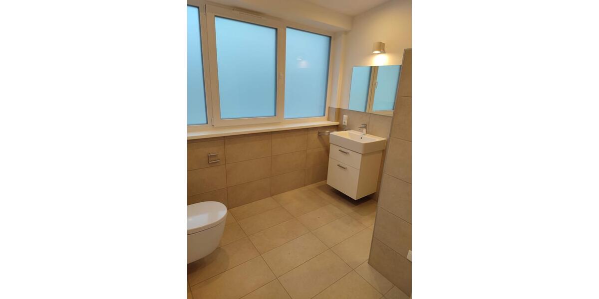 Dachgeschoßwohnung Schweinfurt Haardt - 3 Zimmer, 80 m&sup2;, 1.150&euro; | Angebot:25292318