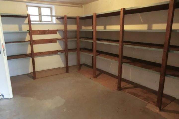 Einfamilienhaus Stadtlauringen - 5 Zimmer, 155 m&sup2;, 325.000&euro; | Angebot:25747530