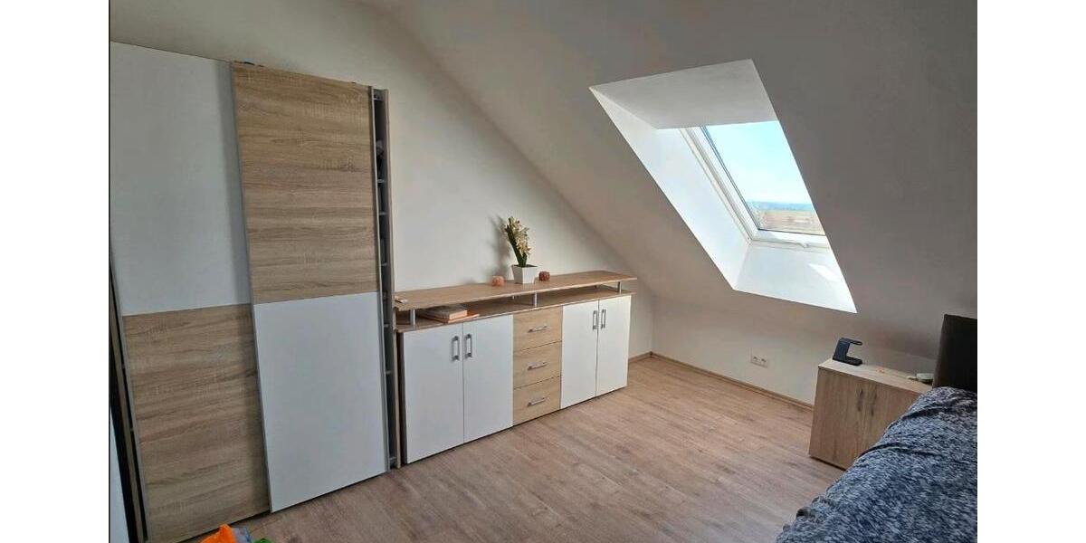 Einfamilienhaus Prichsenstadt - 4 Zimmer, 135 m&sup2;, 1.250&euro; | Angebot:26038283