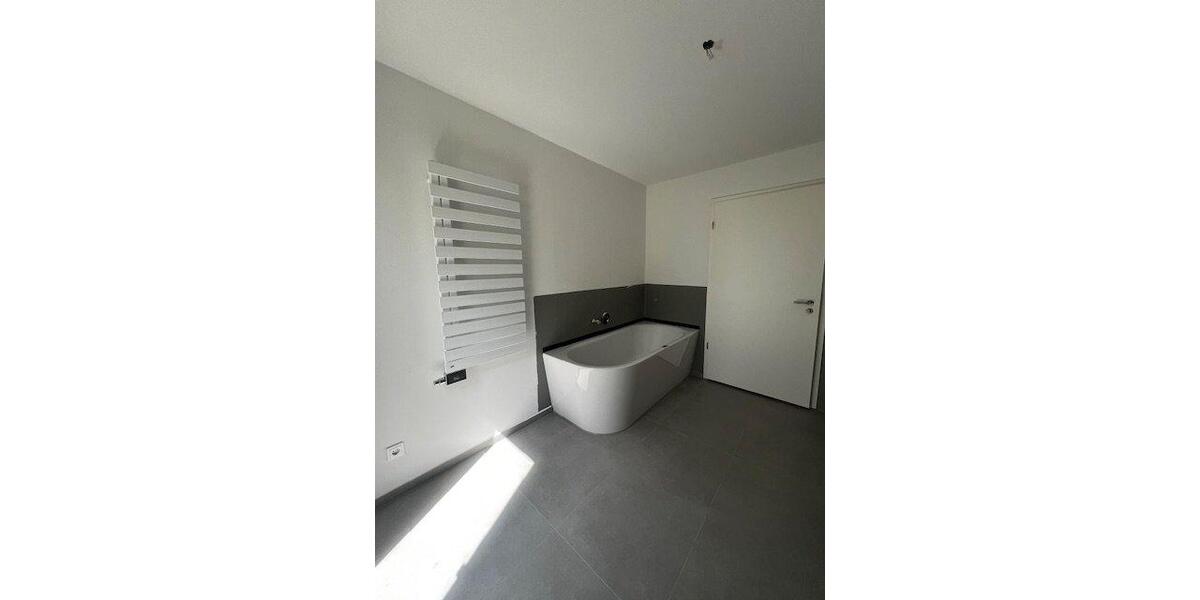 Erdgeschoßwohnung Schweinfurt Bellevue - 4 Zimmer, 103 m&sup2;, 1.395&euro; | Angebot:26661519