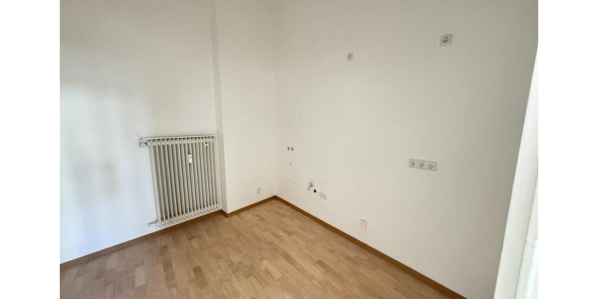Etagenwohnung Schweinfurt Gartenstadt - 4 Zimmer, 155 m&sup2;, 1.550&euro; | Angebot:25251372