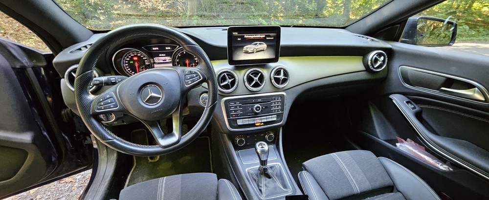 Mercedes-Benz CLA Shooting Brake 99.000 km 14.900 &euro; Bad Bocklet 97708