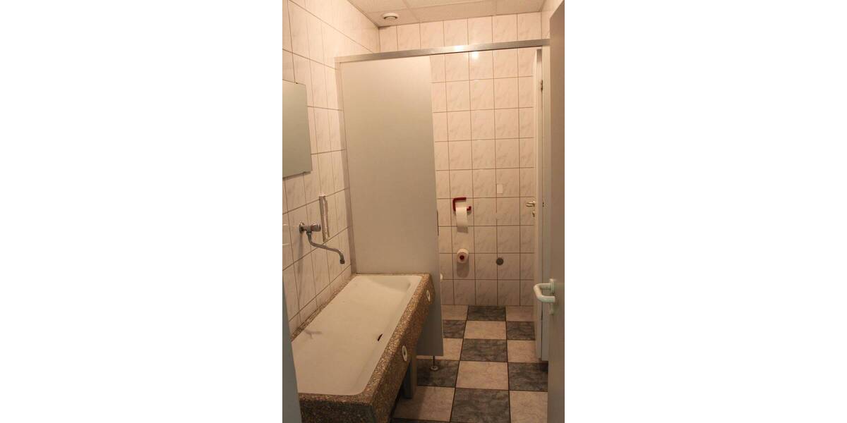 Gewerbeobjekt Schweinfurt Schweinfurt-Süd - 4 Zimmer, 179 m&sup2;, 1.500&euro; | Angebot:25771346