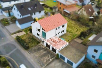 Haus Schwanfeld - 8 Zimmer, 200 m&sup2;, 425.000&euro; | Angebot:25921064