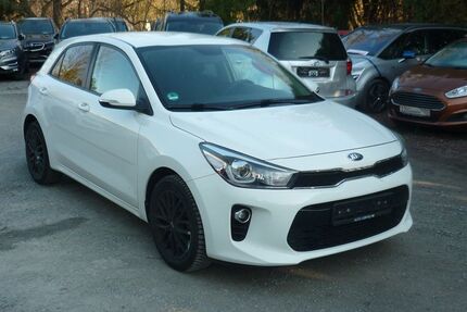 Kia Rio 87.500 km 8.900 &euro; Estenfeld bei Würzburg 97230