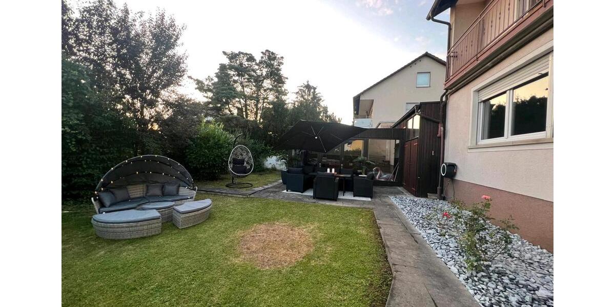 Einfamilienhaus Dittelbrunn - 7 Zimmer, 220 m&sup2;, 875.000&euro; | Angebot:24712361