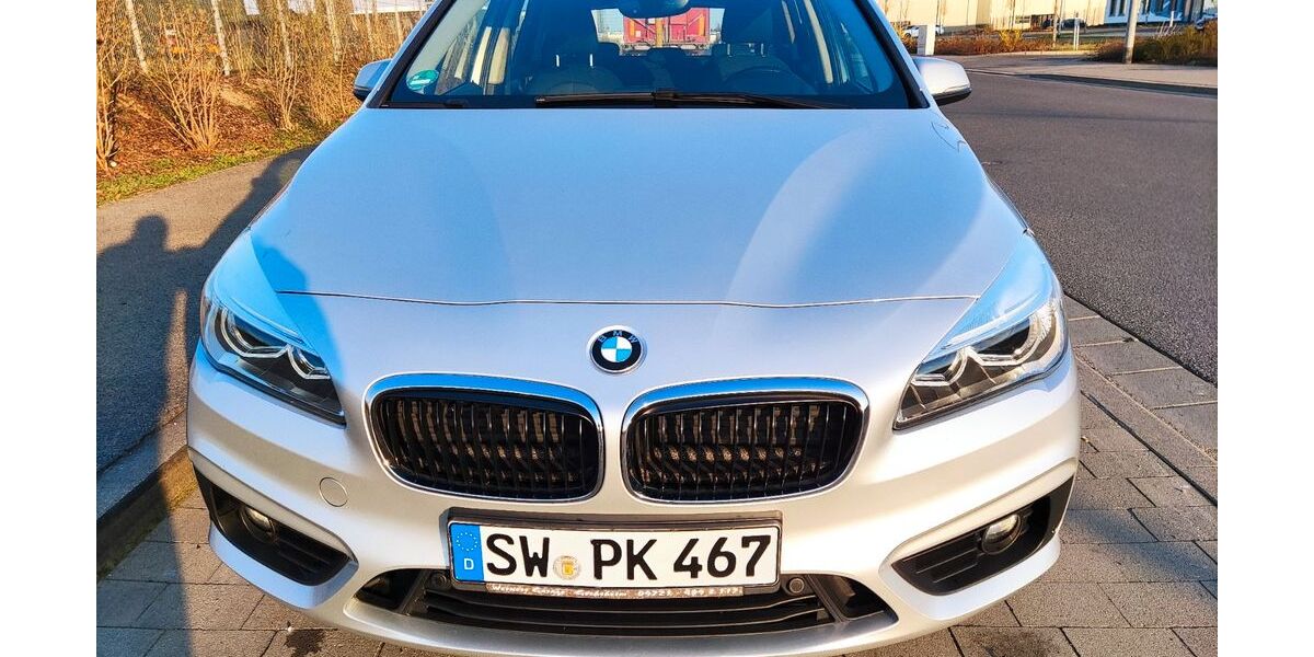 BMW 220 Active Tourer 134.500 km 12.300 &euro; Gochsheim 97469
