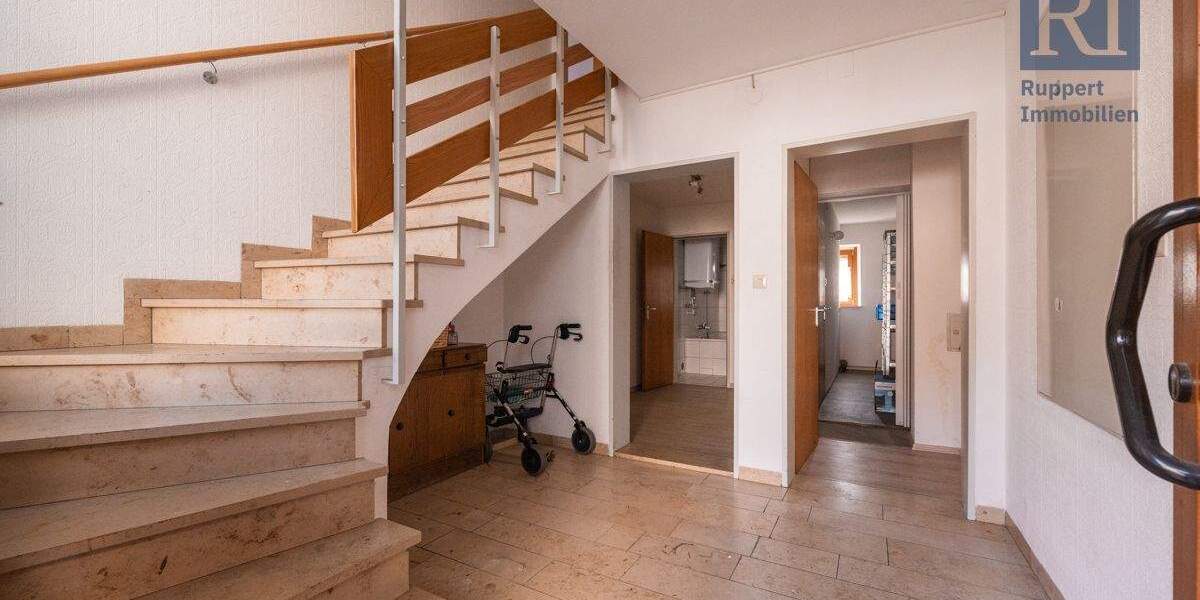 Mehrfamilienhaus, Wohnhaus Rimpar - 6 Zimmer, 187 m&sup2;, 278.000&euro; | Angebot:25909246