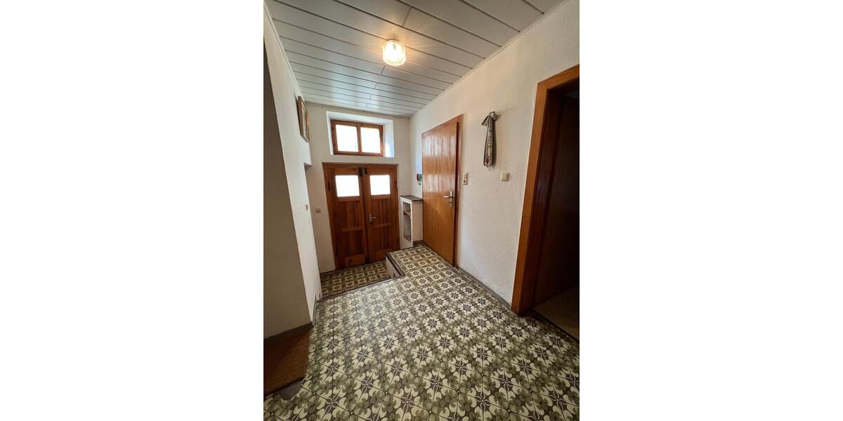 Mehrfamilienhaus, Wohnhaus Dettelbach - 8 Zimmer, 191 m&sup2;, 199.000&euro; | Angebot:26991778