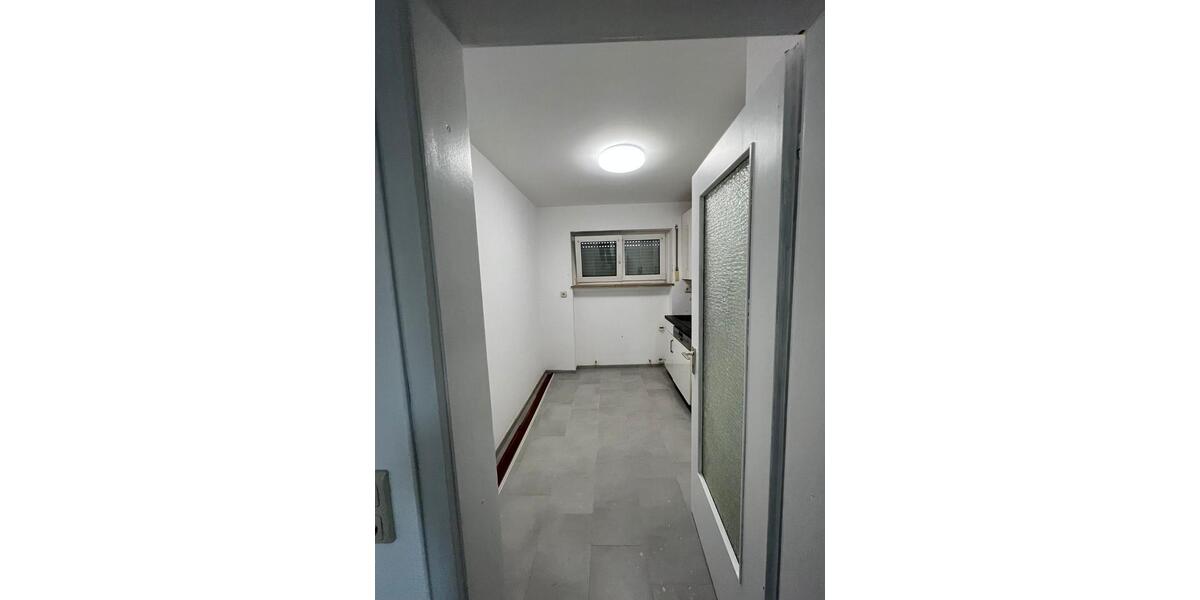 Etagenwohnung Dittelbrunn - 3 Zimmer, 100 m&sup2;, 850&euro; | Angebot:25875128