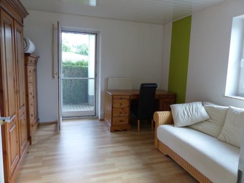 Schicke, möblierte 2-Zimmer-Mietwohnung mit herrlichem Blick in 97720 Nüdlingen Bad Kissingen (ID 1311) - Etagenwohnung Nüdlingen Nüdlingen | Angebot:24296136