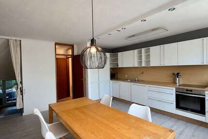 Haus Dittelbrunn - 5 Zimmer, 142 m&sup2;, 320.000&euro; | Angebot:27707767